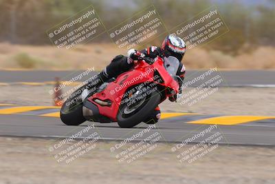 media/Sep-10-2022-SoCal Trackdays (Sat) [[a5bf35bb4a]]/Turn 6 (1140am)/